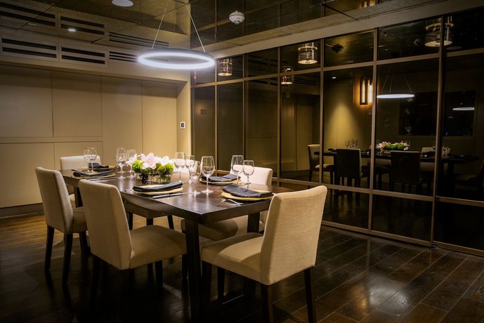 Bar_Restaurant