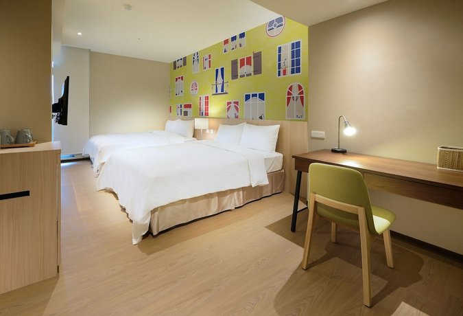 Park City Inn & Hostel