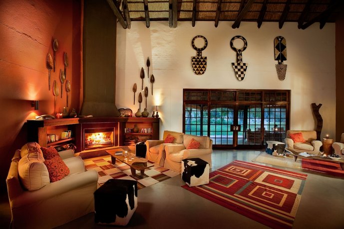 Mokuti Etosha Lodge