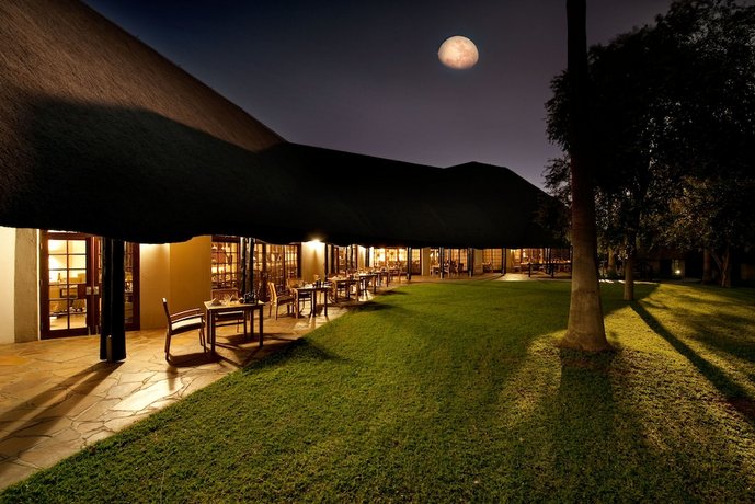 Mokuti Etosha Lodge