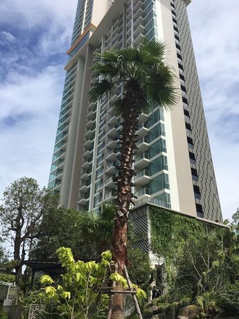 The Riviera Wongamat Hong Apartment