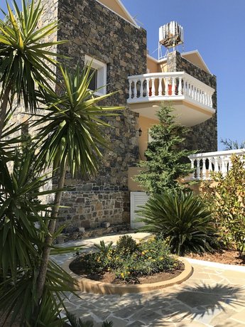 Achlia Hotel