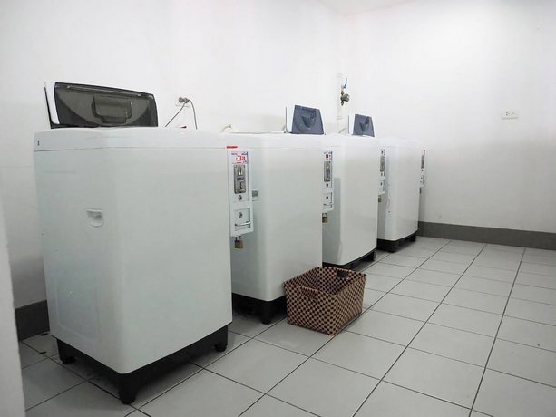 Baan mek mok