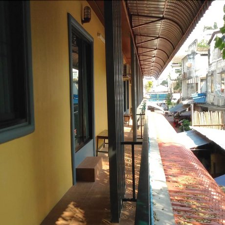 BC Guesthouse Si Phraya