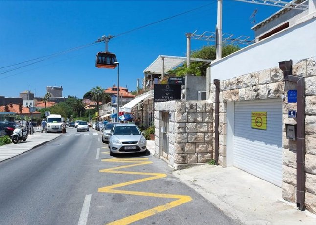 Apartments Zicara