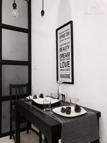 Stay in Style at Nimman R208