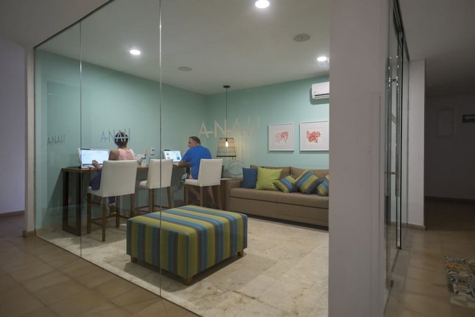 Anah Suites