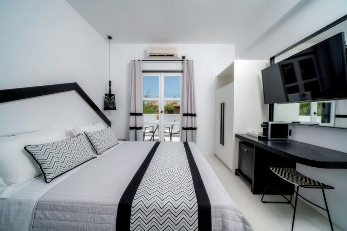 Divelia Hotel