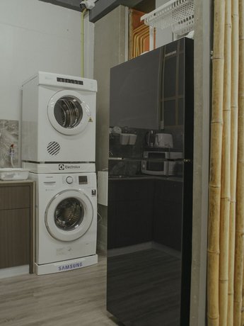 Whereder Poshtel