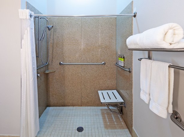 Holiday Inn Express Hotel and Suites Shreveport South Park Plaza
