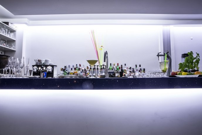 Bar_Restaurant