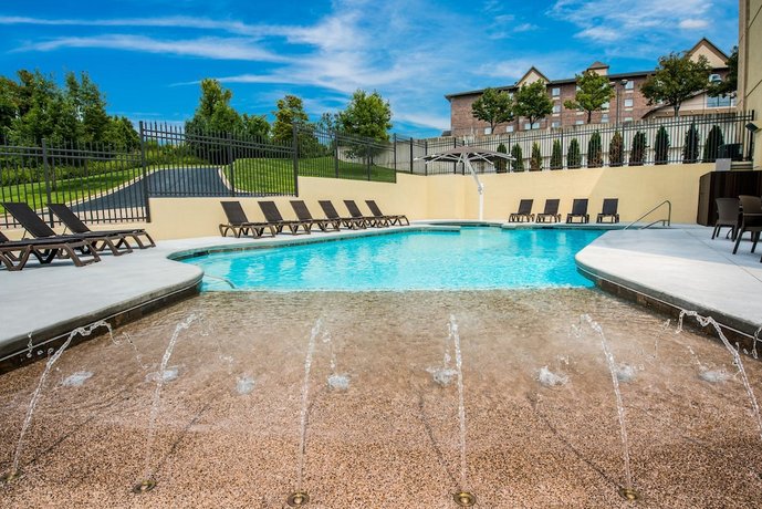Grand Oaks Hotel