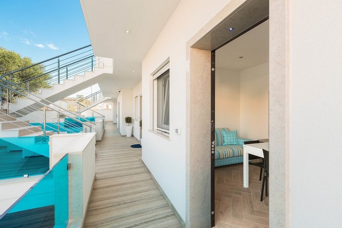 Absolute Suite Apartments