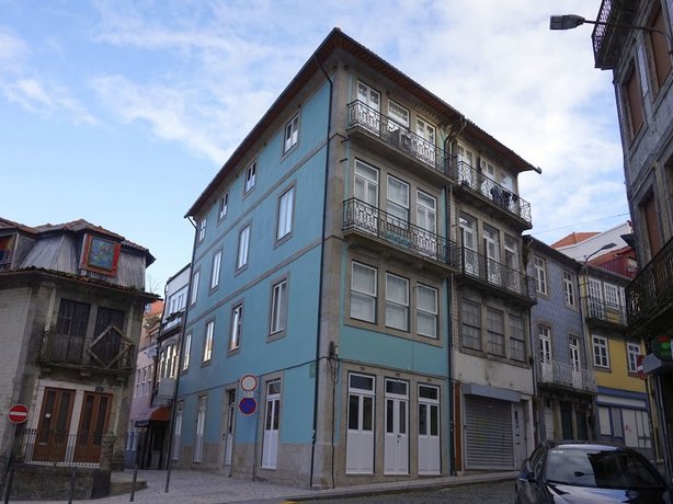 Oporto Sun - Trindade
