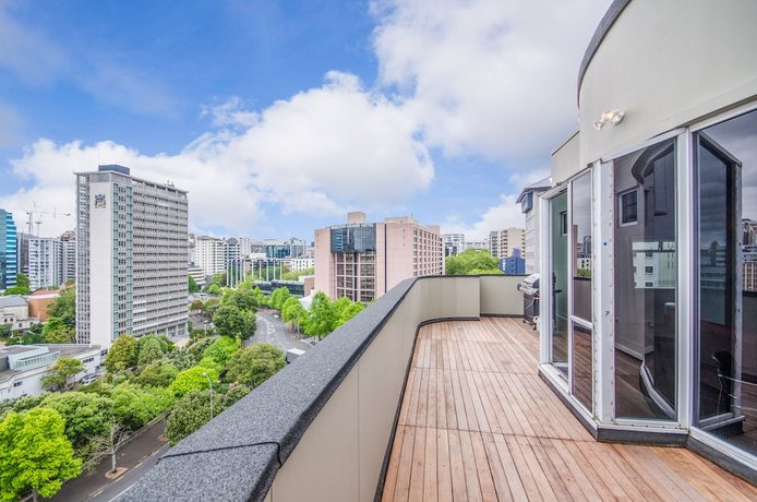 Ramada Suites by Wyndham Auckland - Federal Street