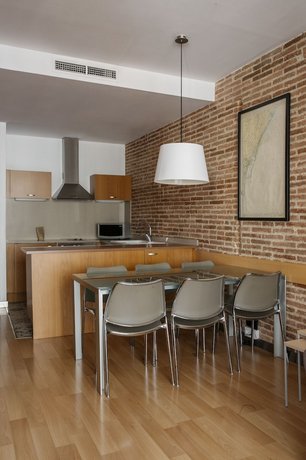 Wello Apartments