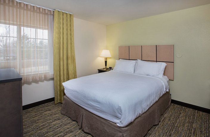 Candlewood Suites Bowling Green