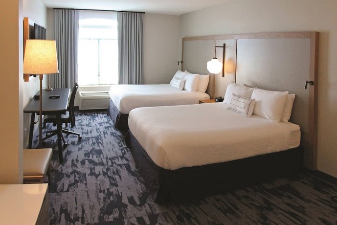 Fairfield Inn & Suites by Marriott Charleston Airport/Convention Center