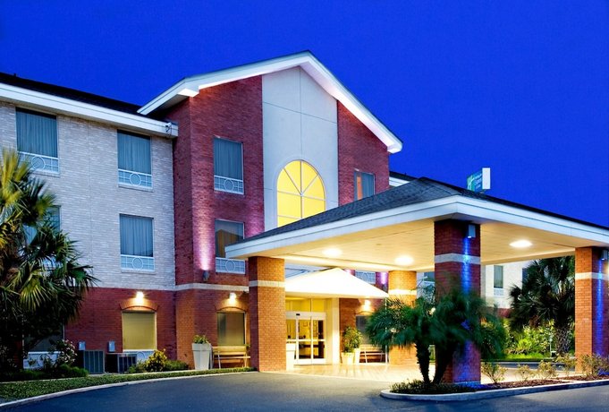 Holiday Inn Express Hotel and Suites Weslaco