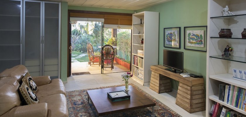 Cliffside Luxury Inn
