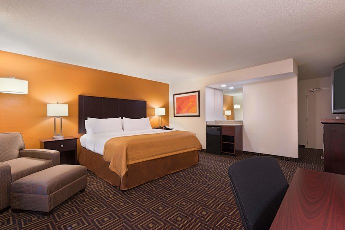 Holiday Inn Knoxville West - Cedar Bluff An IHG Hotel