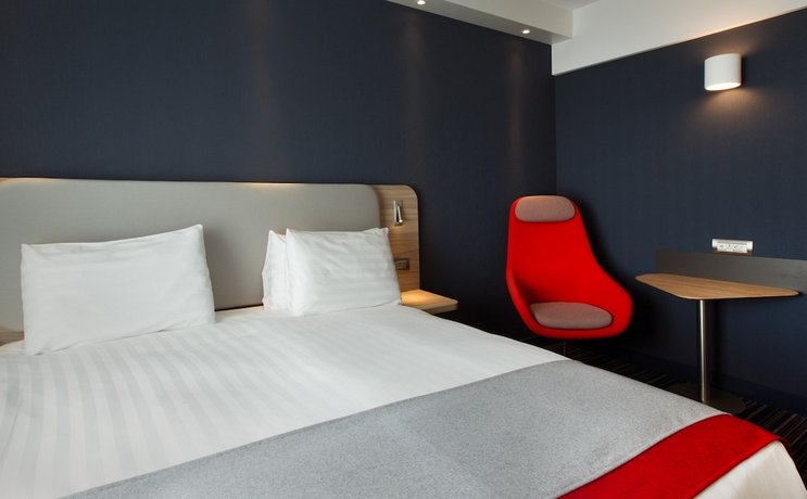 Holiday Inn Express Geneva Airport