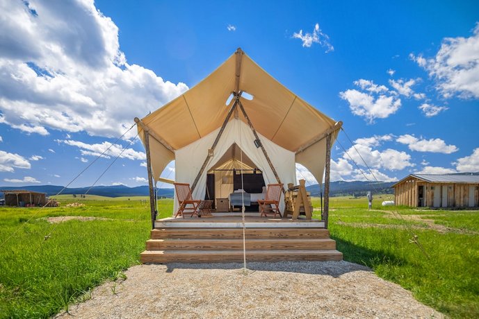 Under Canvas Yellowstone