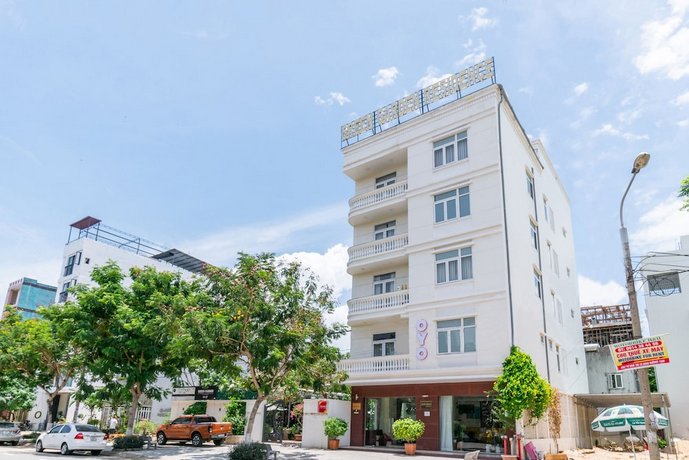 OYO 301 Green Garden Residence Hotel