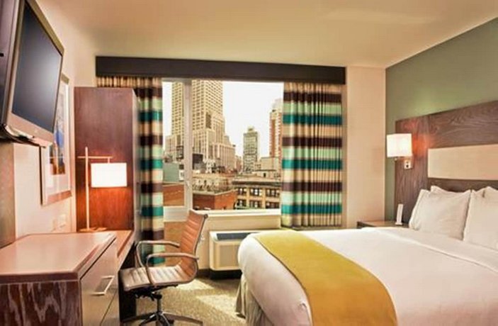 Holiday Inn Express - Times Square South