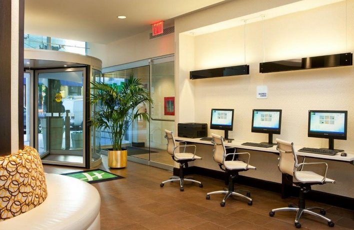 Holiday Inn Express - Times Square South