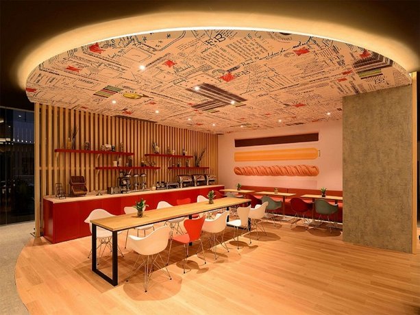 Ibis Shanghai New Hongqiao
