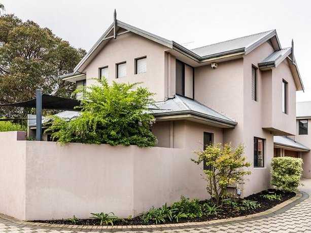 Coode Street Townhouse