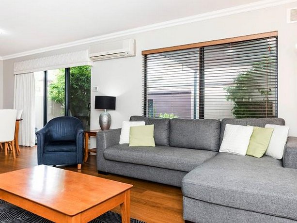 Coode Street Townhouse