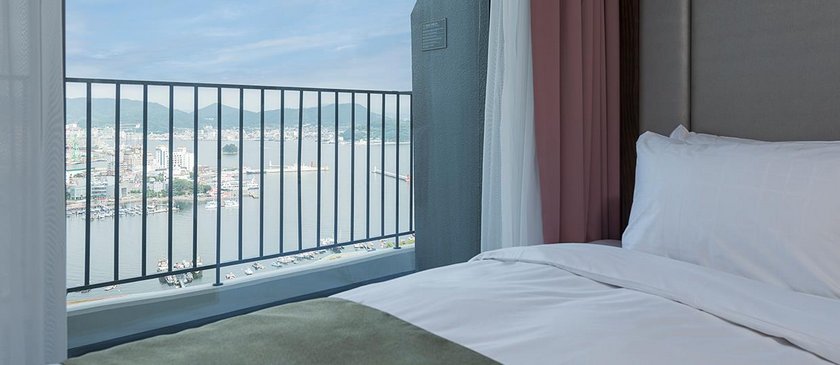 Stanford Hotel & Resort Tongyeong