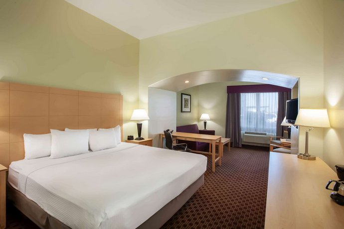 La Quinta Inn & Suites Odessa North