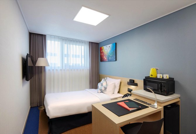 Days Hotels & Suites by Wyndham Incheon Airport