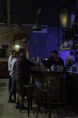 Bar_Restaurant