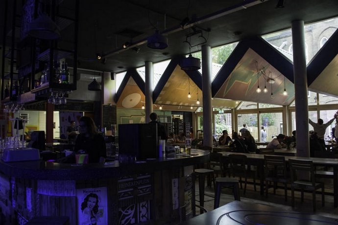 Bar_Restaurant