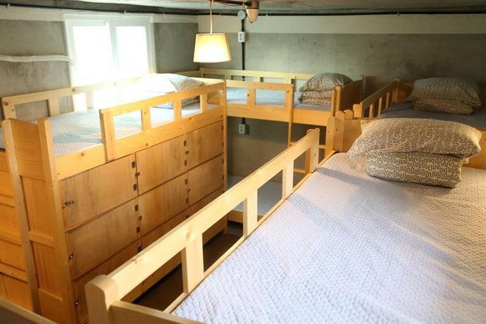 Hostel JJ