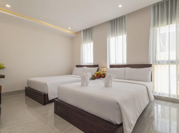 Azure Hotel Da Nang