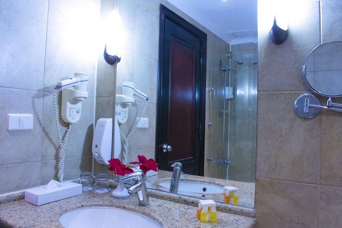 Parrotel Aquapark Resort