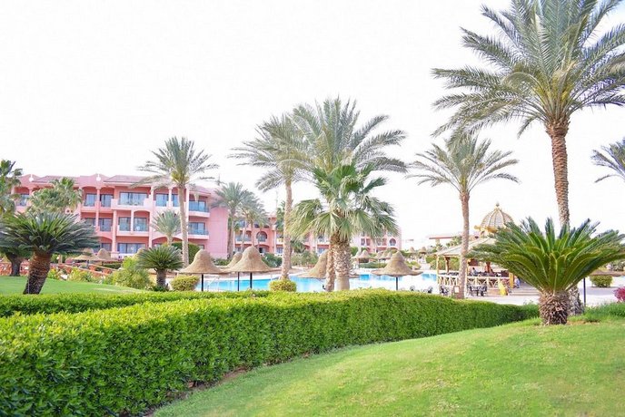 Parrotel Aquapark Resort