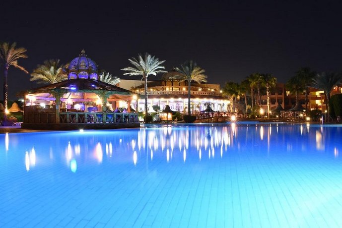 Parrotel Aquapark Resort