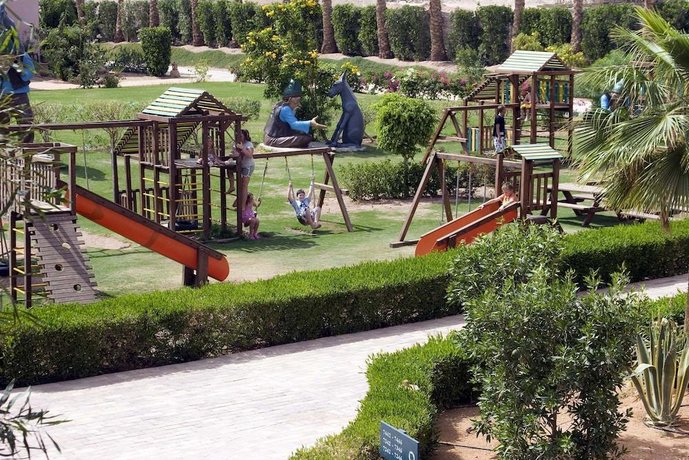 Parrotel Aquapark Resort