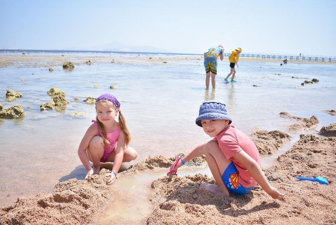 Parrotel Aquapark Resort