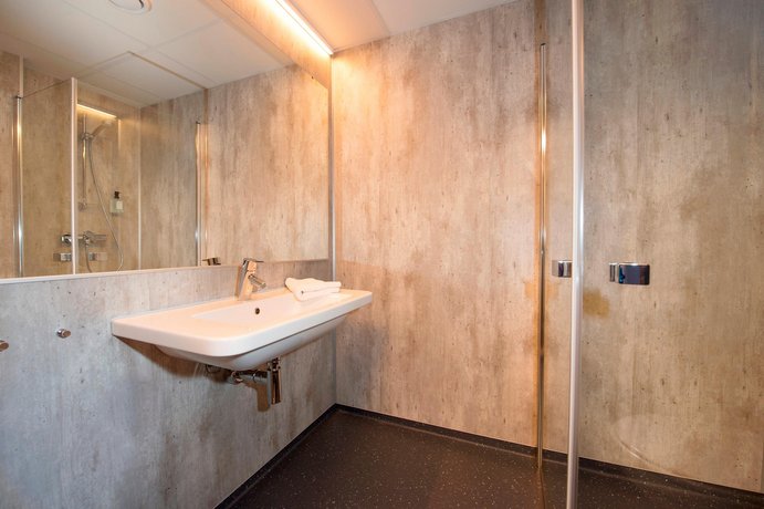 Svalbard Hotell The Vault