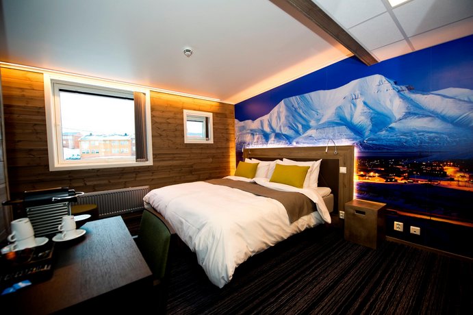 Svalbard Hotell Polfareren