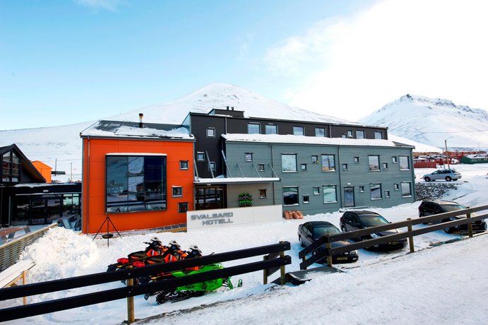 Svalbard Hotell Polfareren