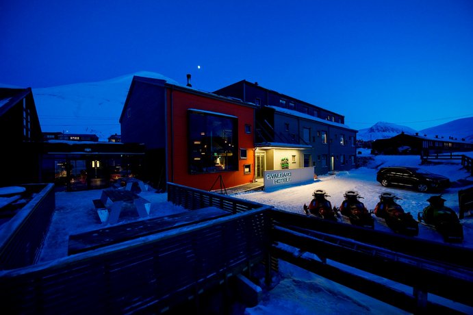 Svalbard Hotell Polfareren