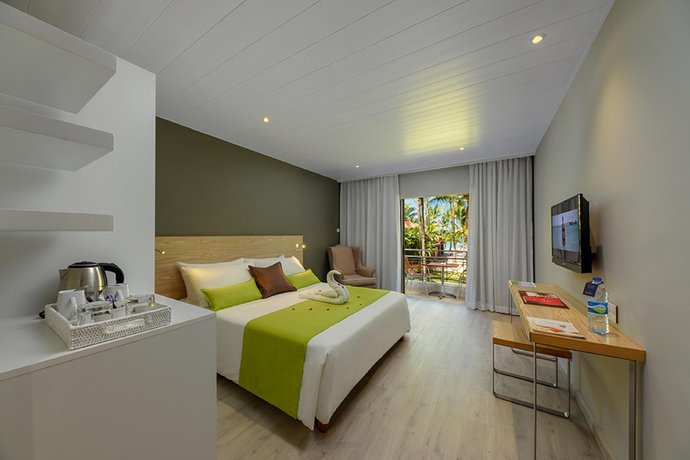 Mauricia Beachcomber Resort & Spa